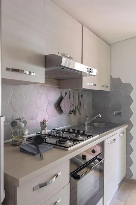 Penthouse With Jacuzzi On Private Terrace In Trastevere Rome Apartment